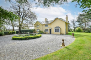 Plas Glan Afon